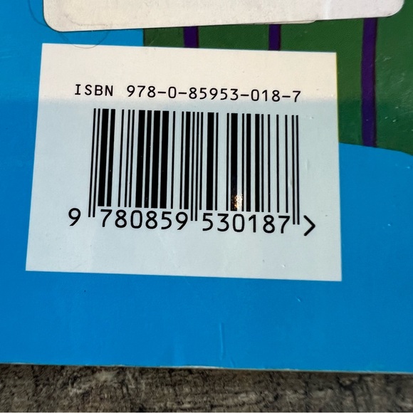 There Was an Old Lady Who Swallowed a Fly by Pam Adams Paperback Children's Book - Picture 4 of 4